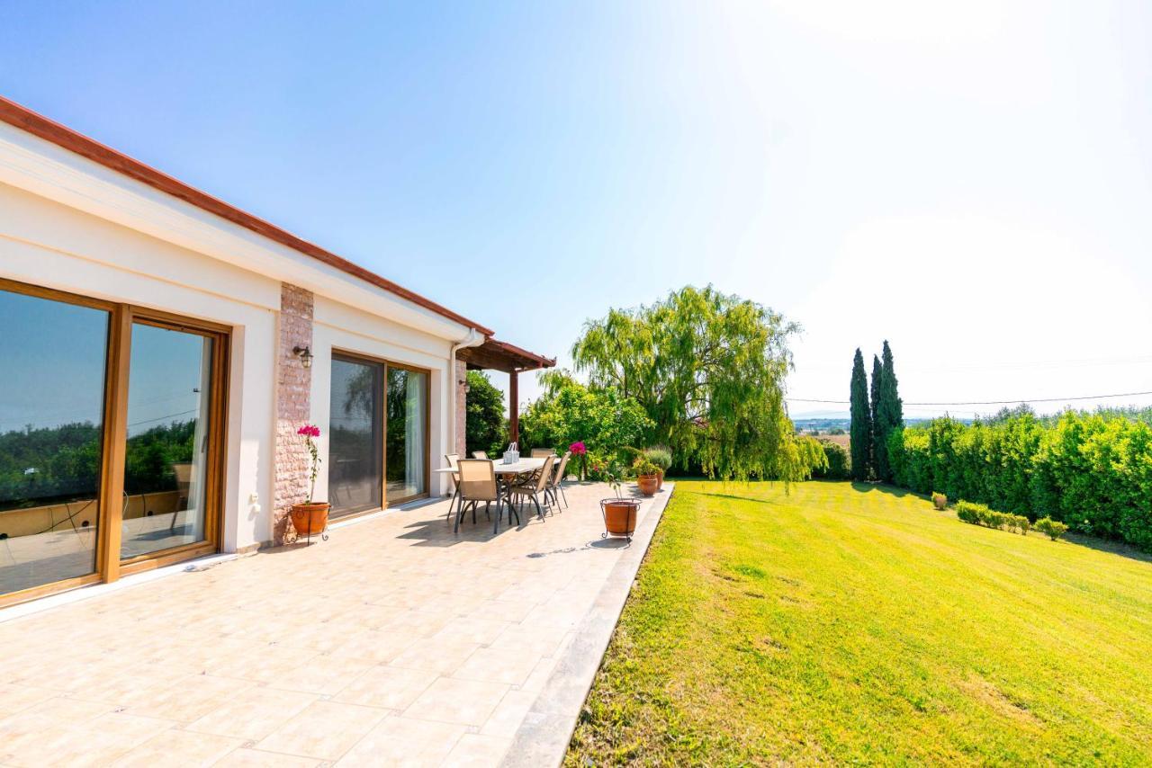 Villa Bougainvillea Epanomí Ngoại thất bức ảnh