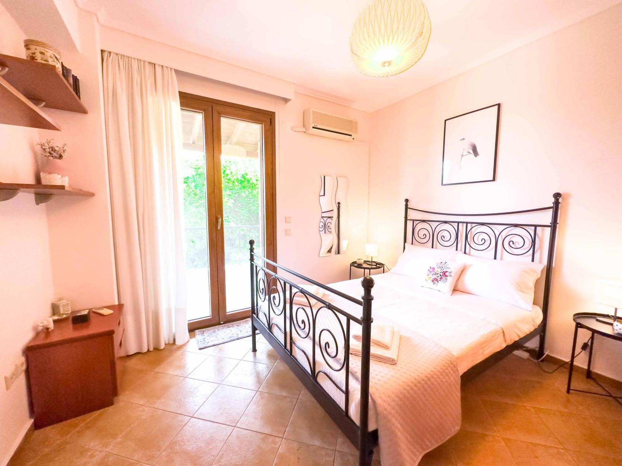 Villa Bougainvillea Epanomí Ngoại thất bức ảnh