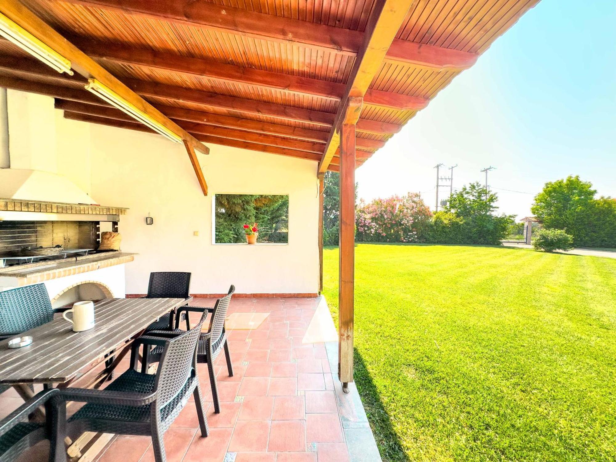 Villa Bougainvillea Epanomí Ngoại thất bức ảnh
